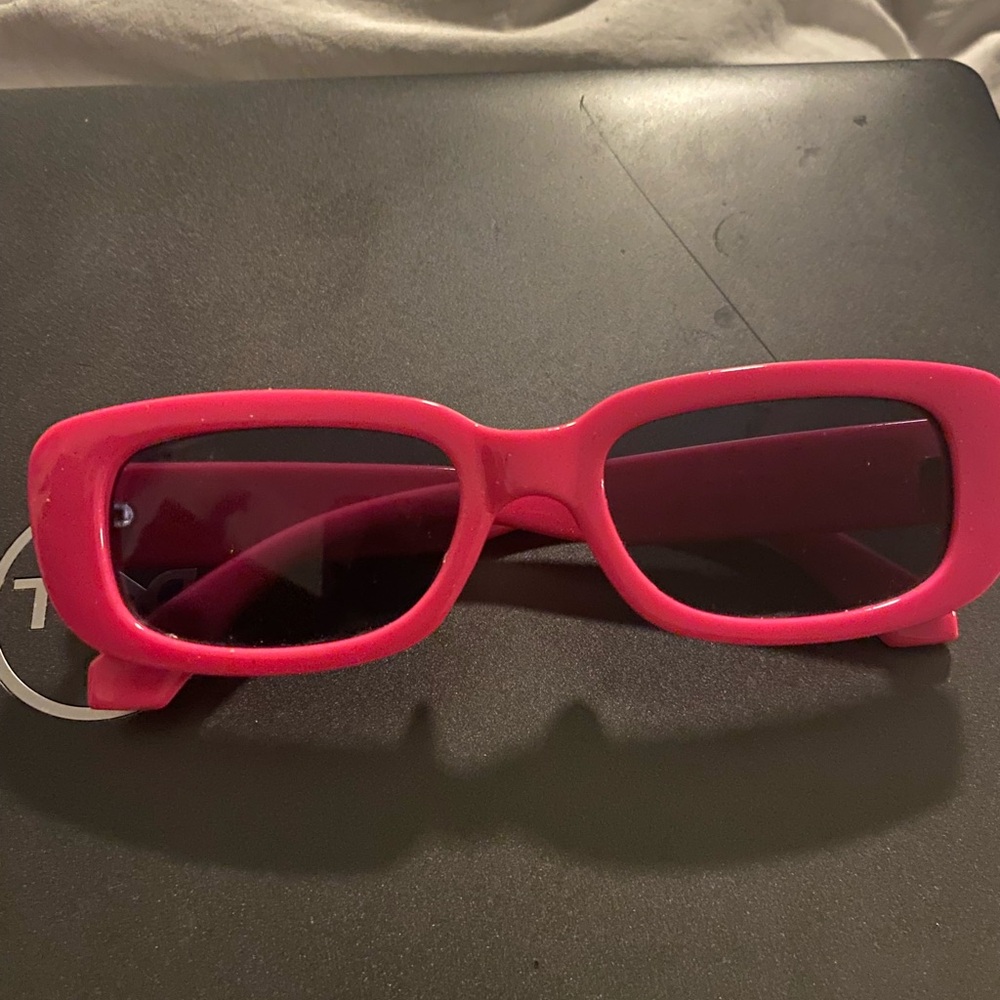 Trendy Pink Rectangular Sunglasses